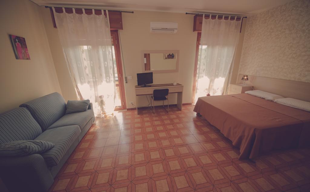 Cassiodoro Rooms Affittacamere Catanzaro Eksteriør bilde